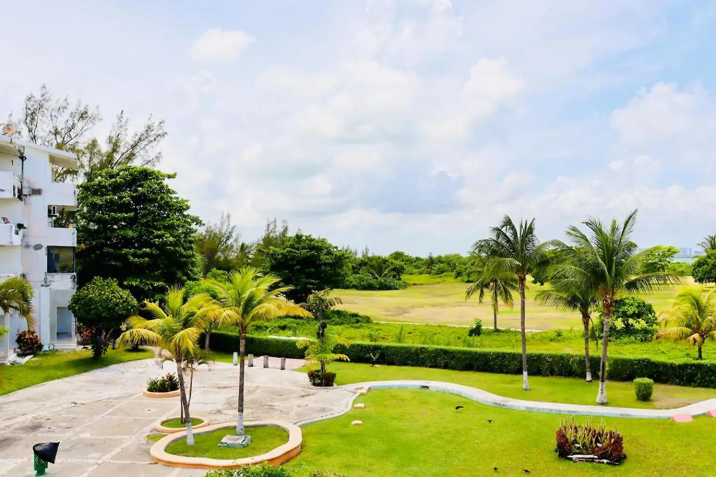 Lindo Estudio A Un Lado Del Campo De Golf, #B - Gre301B - Apartment Cancun