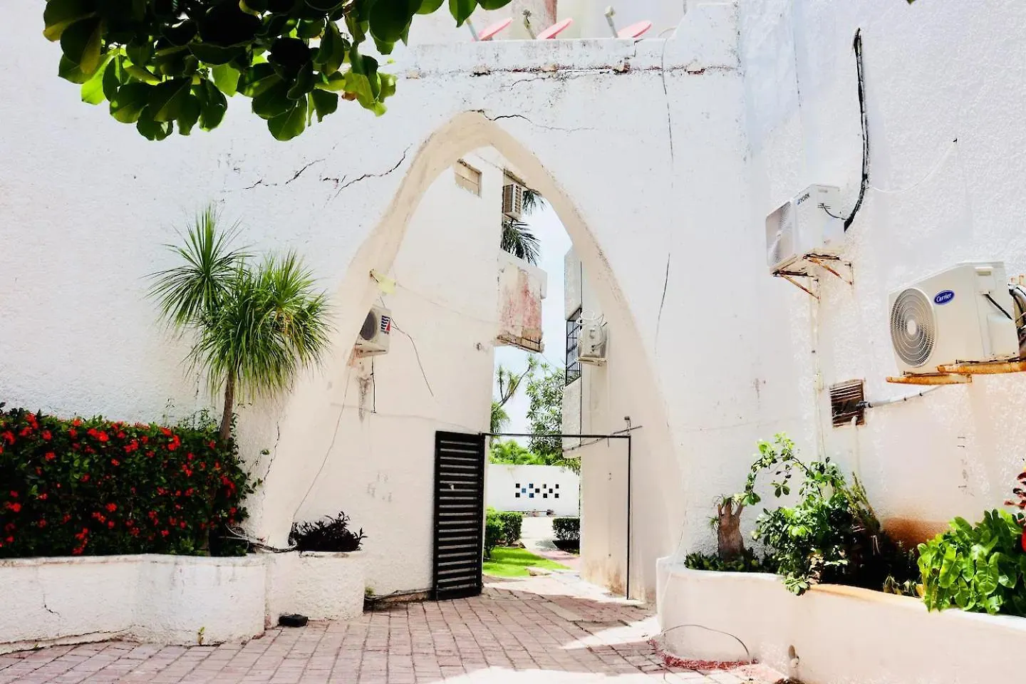 Lindo Estudio A Un Lado Del Campo De Golf, #B - Gre301B - Apartment Cancun Mexico