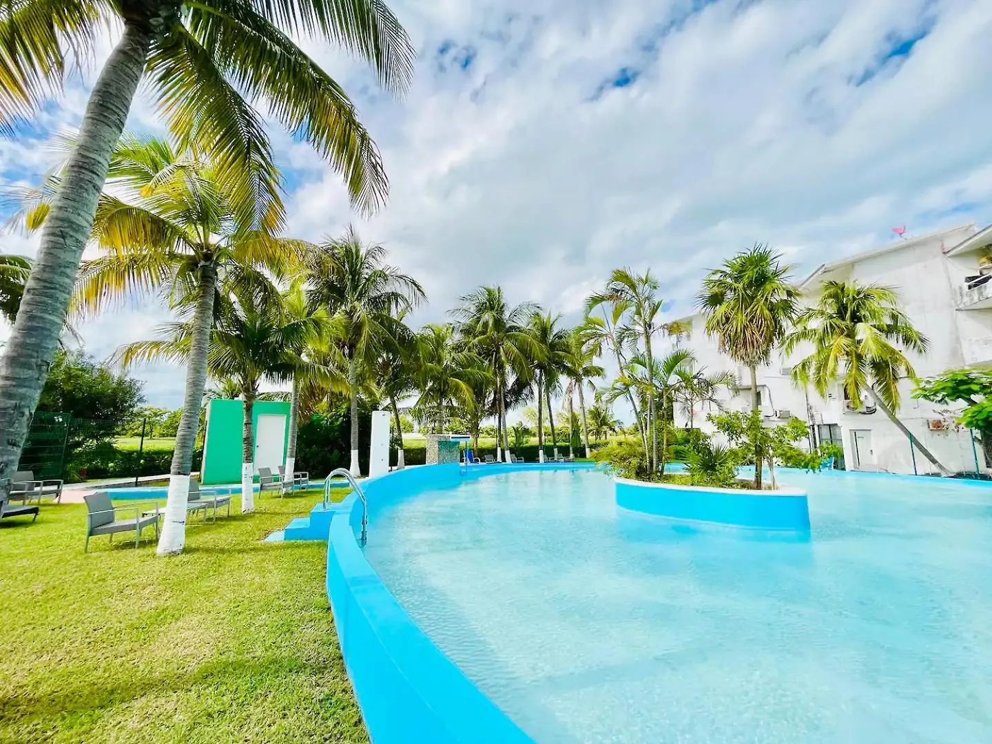 Lindo Estudio A Un Lado Del Campo De Golf, #B - Gre301B - Apartment Cancun